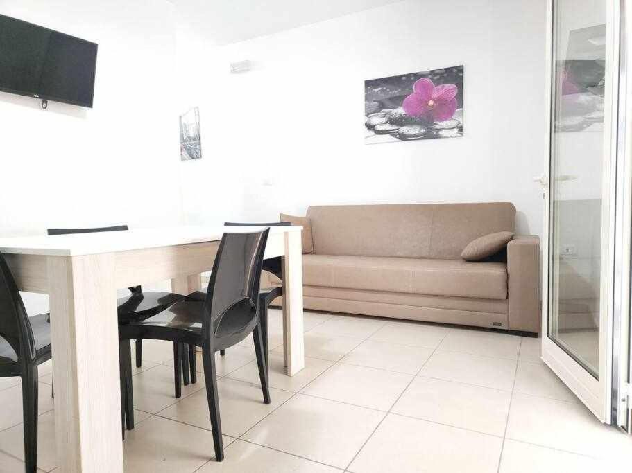 Apartmán App Girasole 1A 300 Metri Dal Mare In Salento Torre San Giovanni Ugento Exteriér fotografie